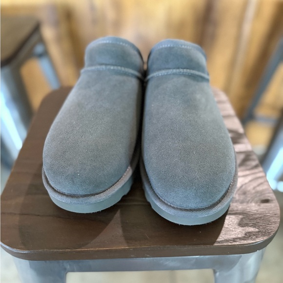 UGG Gray Ankle Boots size 9 new without box - Picture 7 of 8